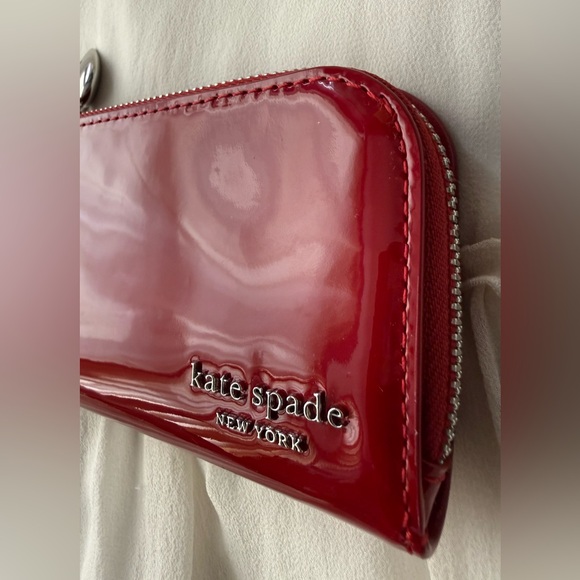 Kate Spade Devin Patent Bifold Wallet - Picture 3 of 15